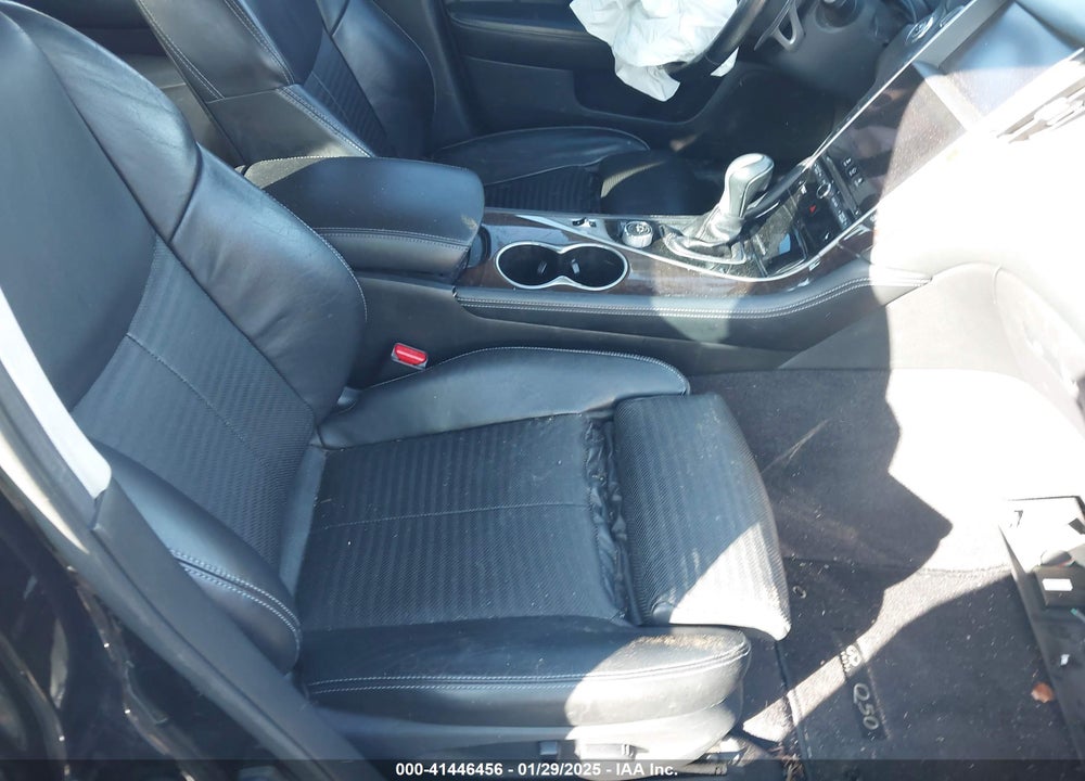 2015 INFINITI Q50 PREMIUM/SPORT VIN: JN1BV7AR7FM408421