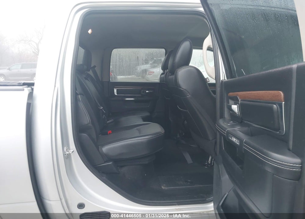 2016 RAM 1500 VIN: 1C6RR7NT4GS229344