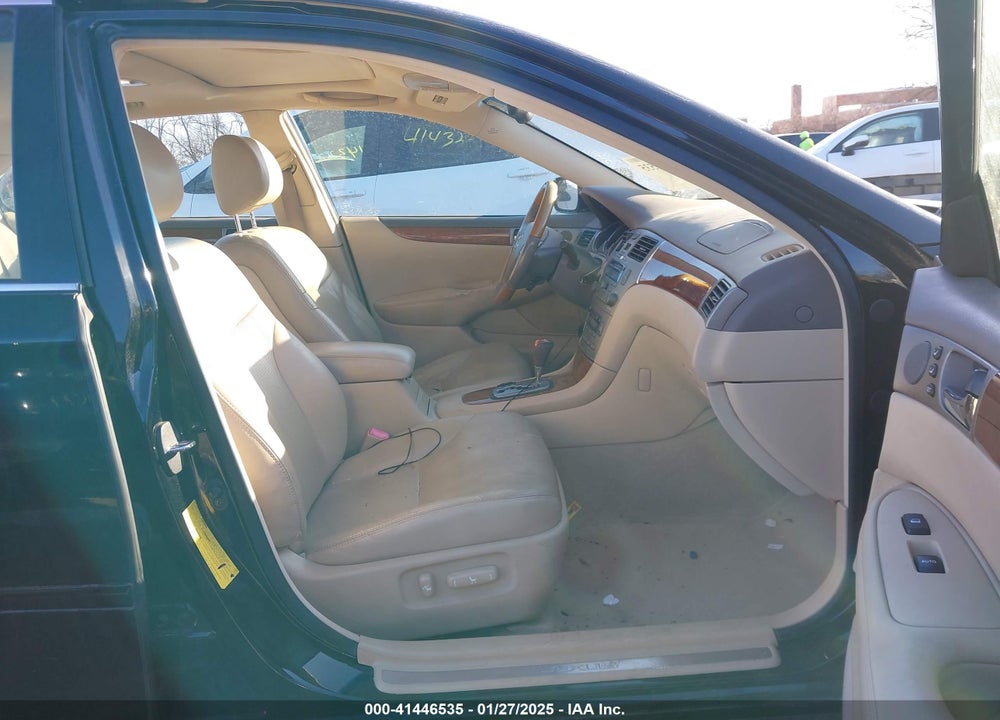 2005 LEXUS ES 330 VIN: JTHBA30G655069031