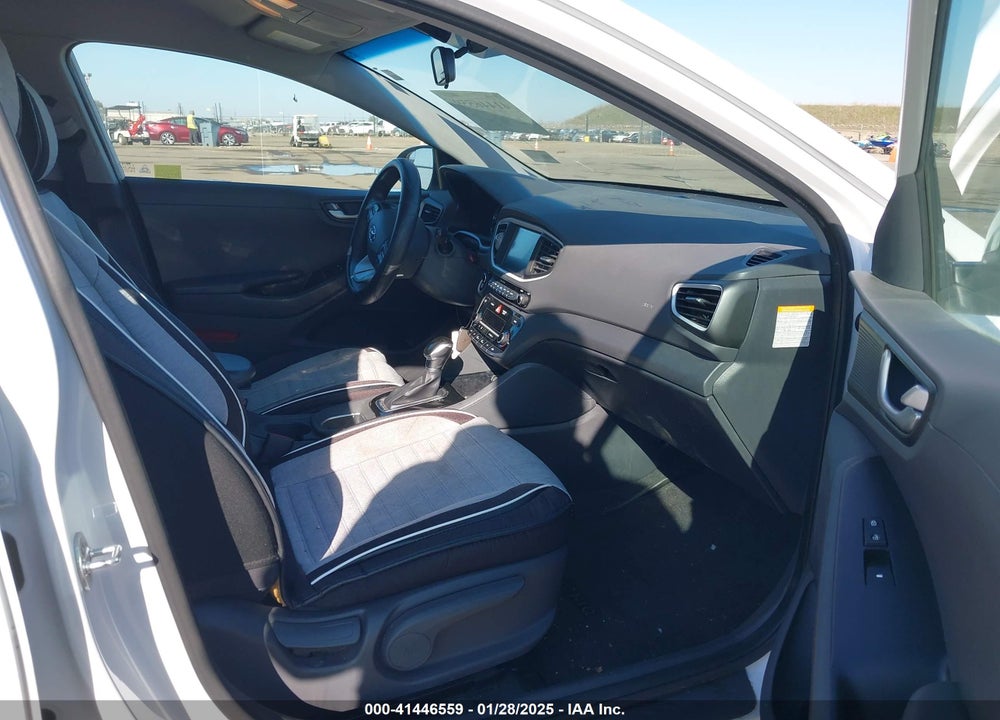 2019 HYUNDAI IONIQ HYBRID VIN: KMHC65LC5KU120527