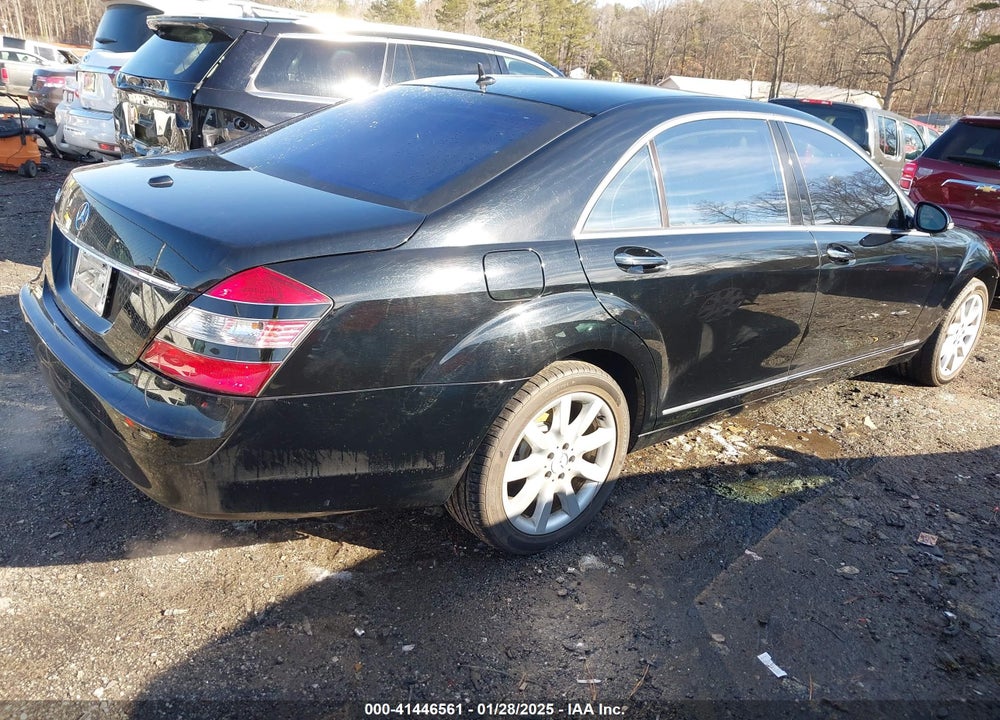 2007 MERCEDES-BENZ S 550 VIN: WDDNG71X37A046342