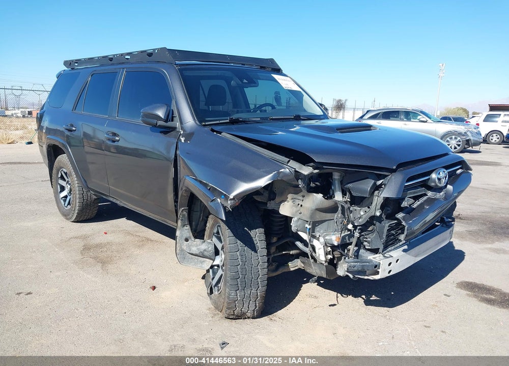 2020 TOYOTA 4RUNNER TRD OFF ROAD PREMIUM VIN: JTEBU5JRXL5827675