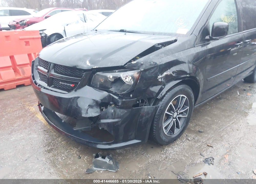 2016 DODGE GRAND CARAVAN R/T VIN: 2C4RDGEG3GR123673