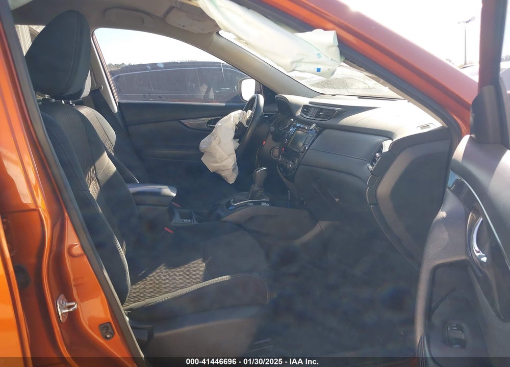 2019 NISSAN ROGUE SV VIN: 5N1AT2MT0KC703638