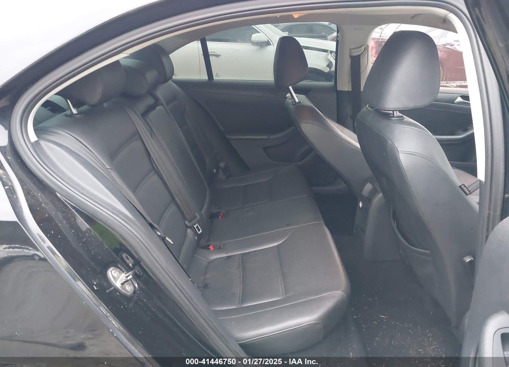 2014 VOLKSWAGEN JETTA VIN: 3VWD17AJ0EM302713