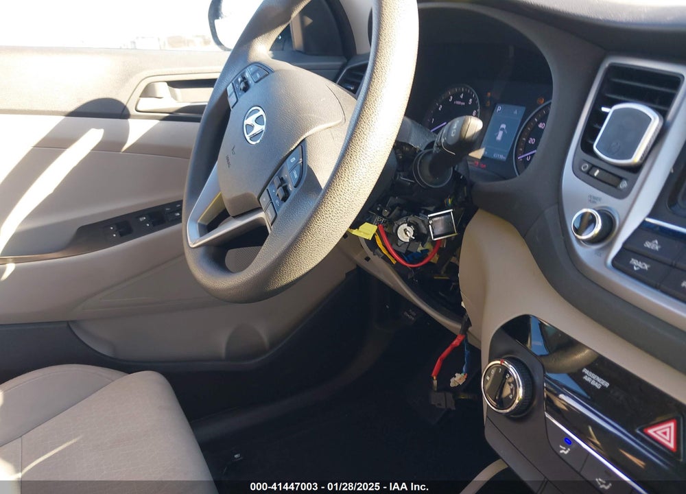 2018 HYUNDAI TUCSON VIN: KM8J23A48JU777548