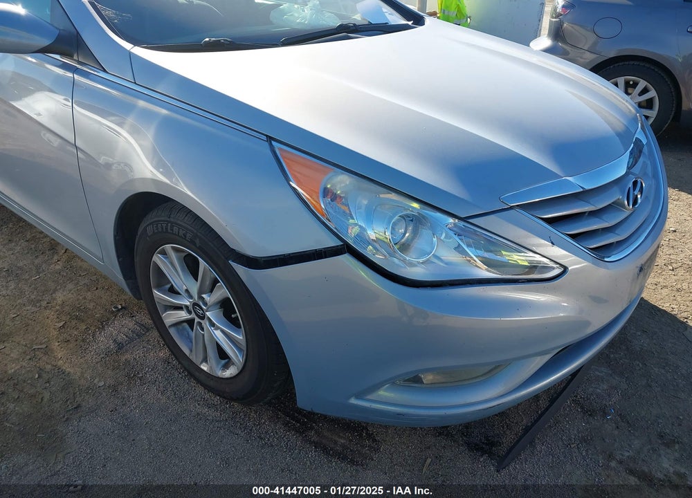 2013 HYUNDAI SONATA VIN: 5NPEB4AC2DH756860