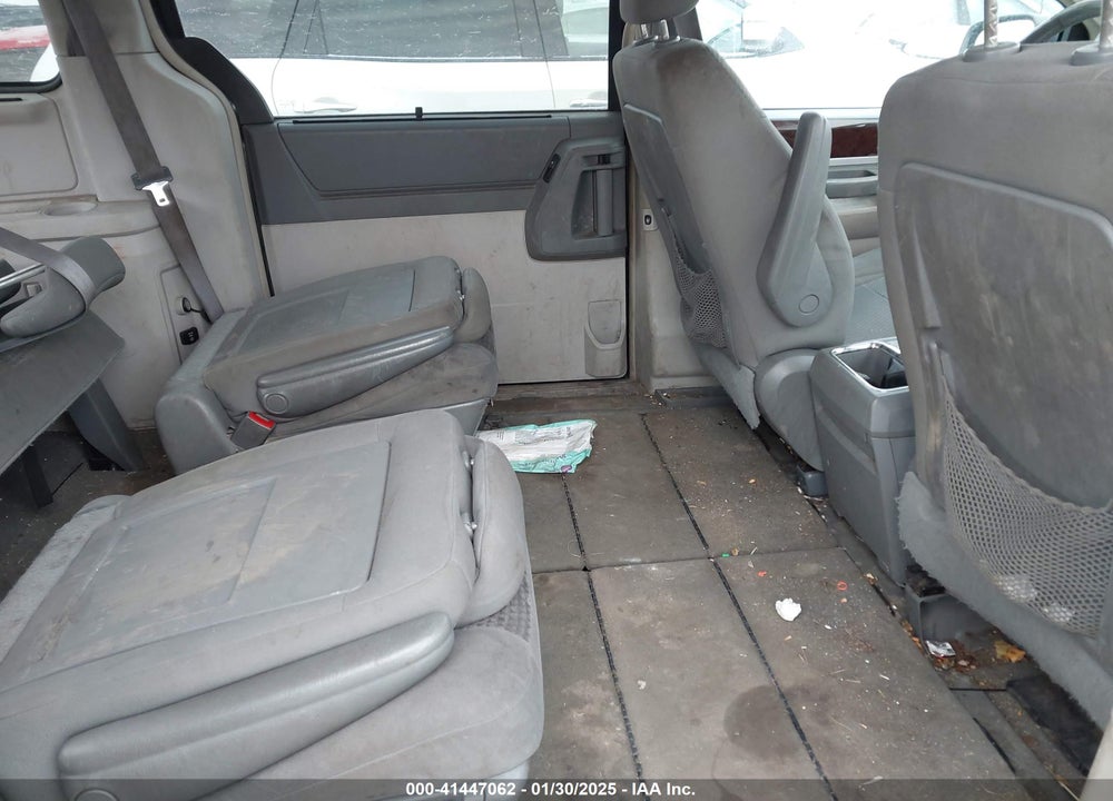 2010 CHRYSLER TOWN & COUNTRY TOURING VIN: 2A4RR5D13AR113827
