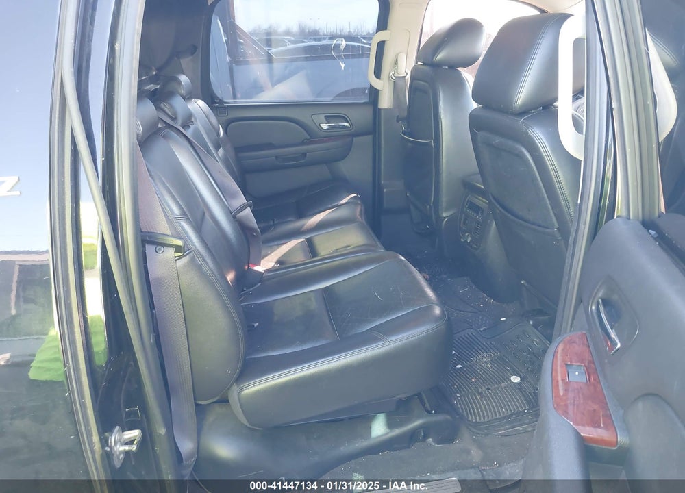 2011 CHEVROLET AVALANCHE 1500 LTZ VIN: 3GNMCGE00BG391196