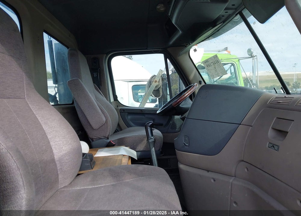 2016 FREIGHTLINER CASCADIA 125 VIN: 3AKJGEDV0GSHE5578