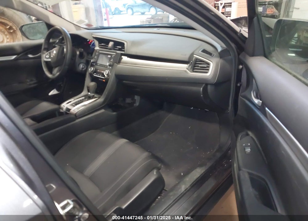 2016 HONDA CIVIC VIN: 19XFC2F52GE220807