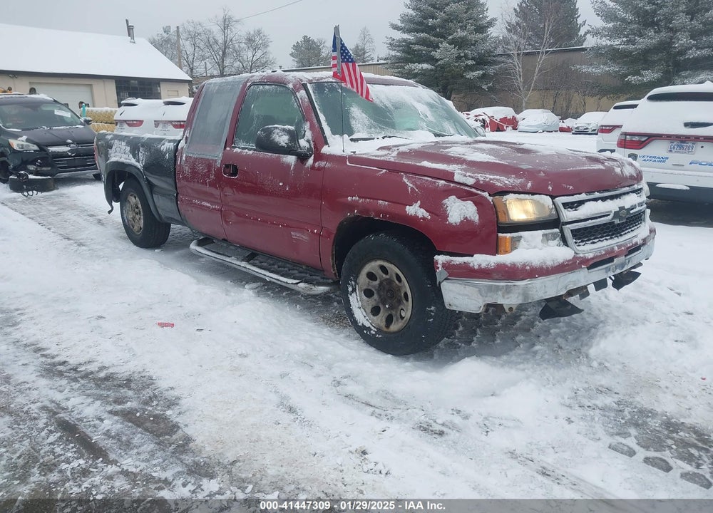 2007 CHEVROLET SILVERADO 1500 CLASSIC LT1 VIN: 1GCEK19Z17E135296