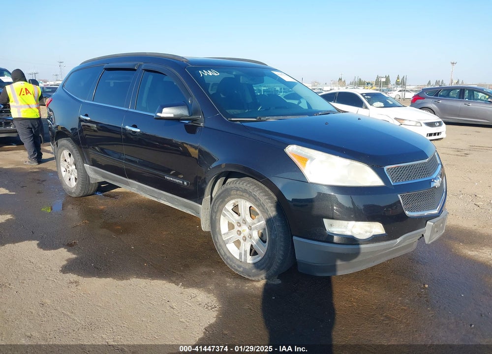 2009 CHEVROLET TRAVERSE LT VIN: 1GNEV23DX9S180274