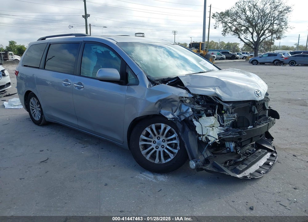 2017 TOYOTA SIENNA XLE LIMITED VIN: 5TDYZ3DC0HS782811