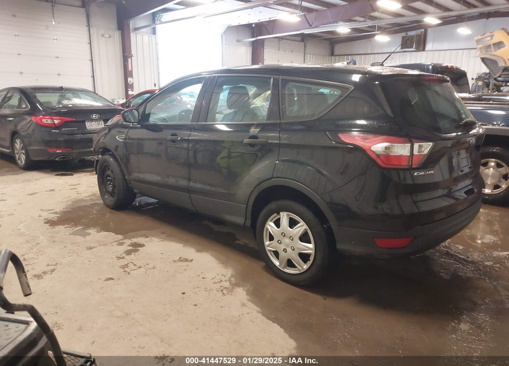 2017 FORD ESCAPE VIN: 1FMCU0F78HUC61950