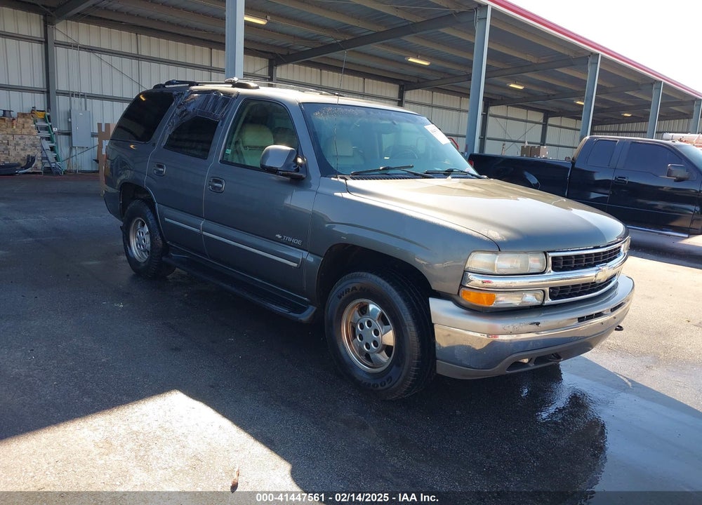 2001 CHEVROLET TAHOE LT VIN: 1GNEC13T11J119588
