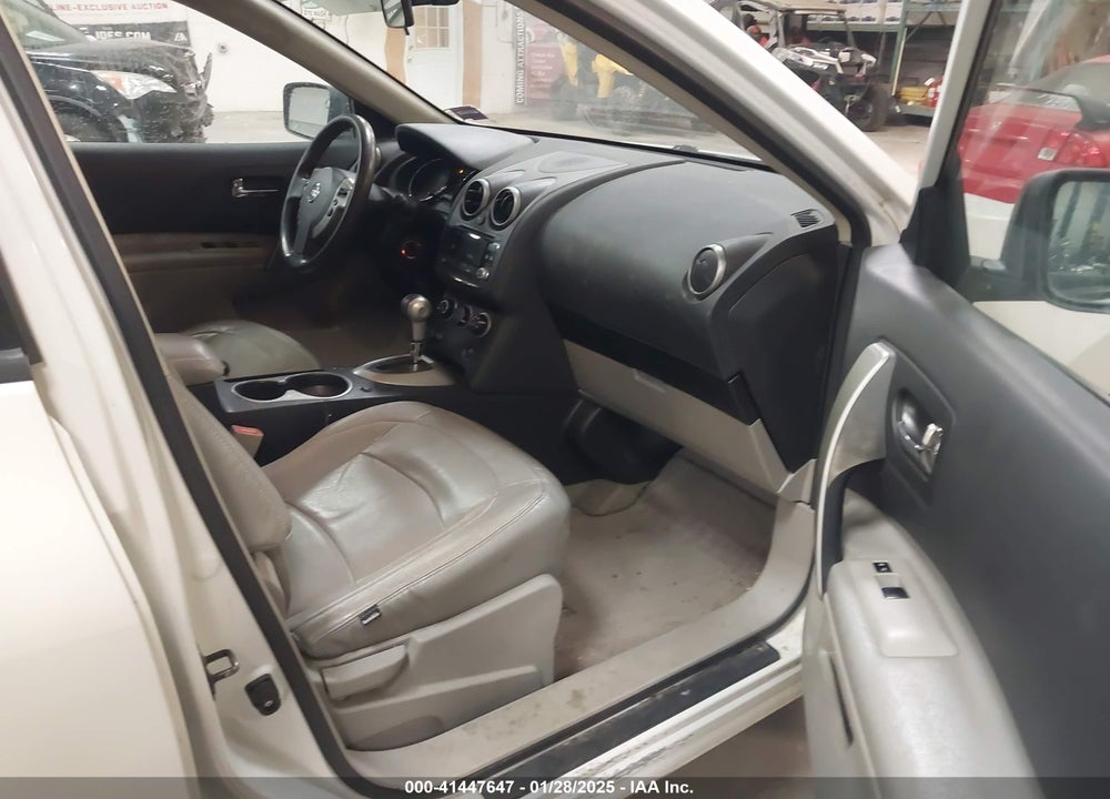 2011 NISSAN ROGUE SV VIN: JN8AS5MV0BW312731
