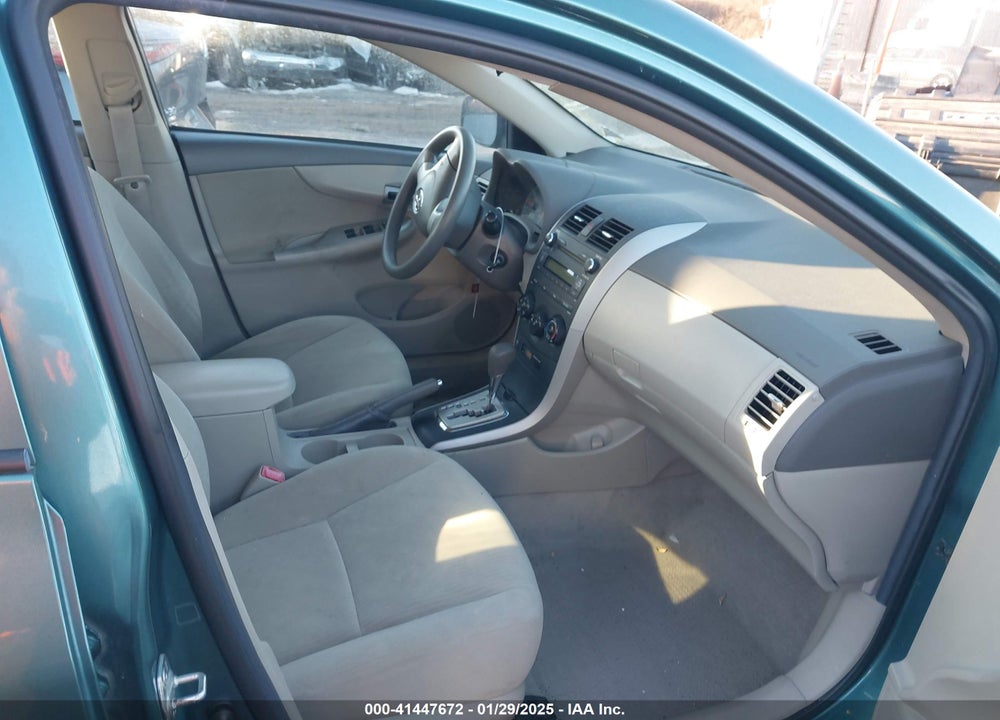 2010 TOYOTA COROLLA LE VIN: 2T1BU4EE5AC372112