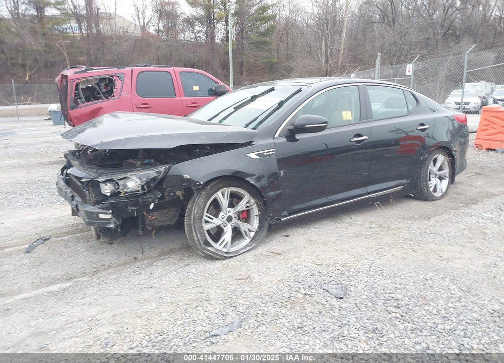 2014 KIA OPTIMA VIN: 5XXGR4A68EG325077