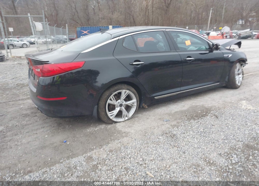 2014 KIA OPTIMA VIN: 5XXGR4A68EG325077