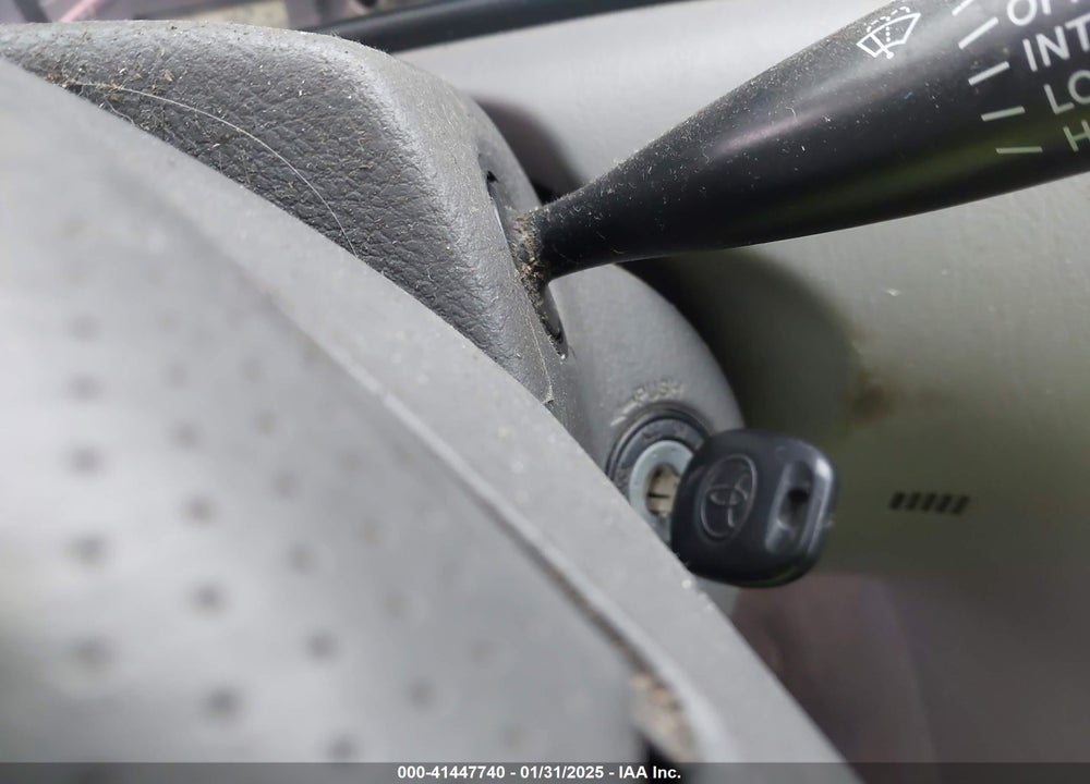 2007 TOYOTA COROLLA VIN: 2T1BR32E57C750129