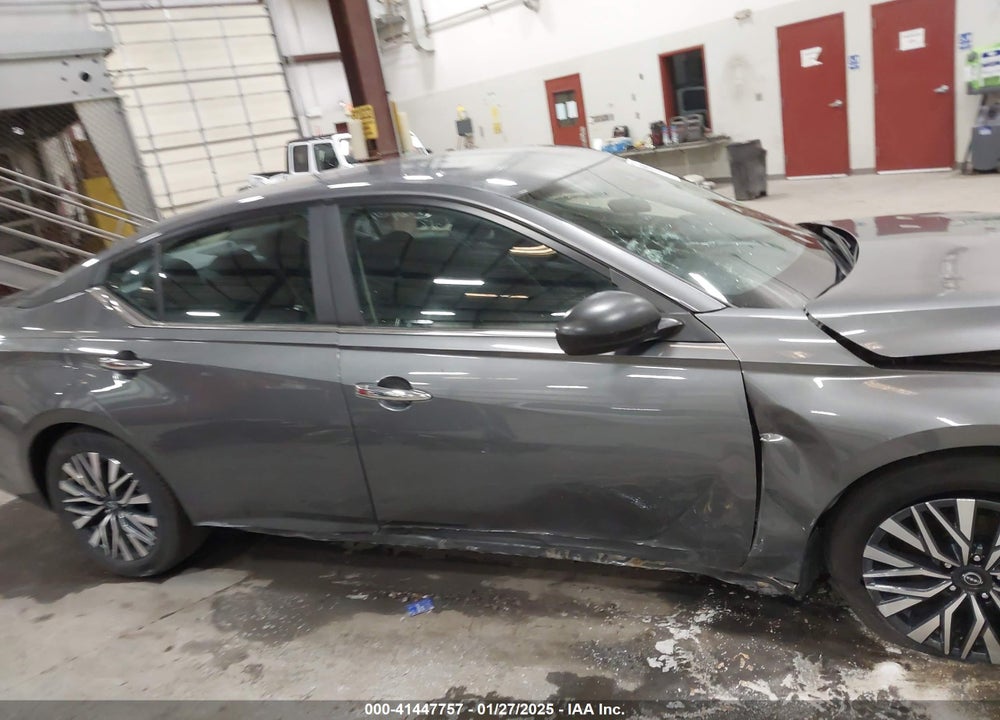 2024 NISSAN ALTIMA SV FWD VIN: 1N4BL4DV9RN382600