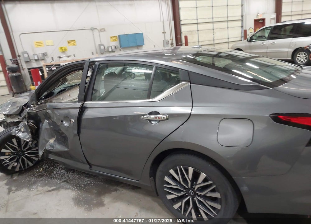 2024 NISSAN ALTIMA SV FWD VIN: 1N4BL4DV9RN382600