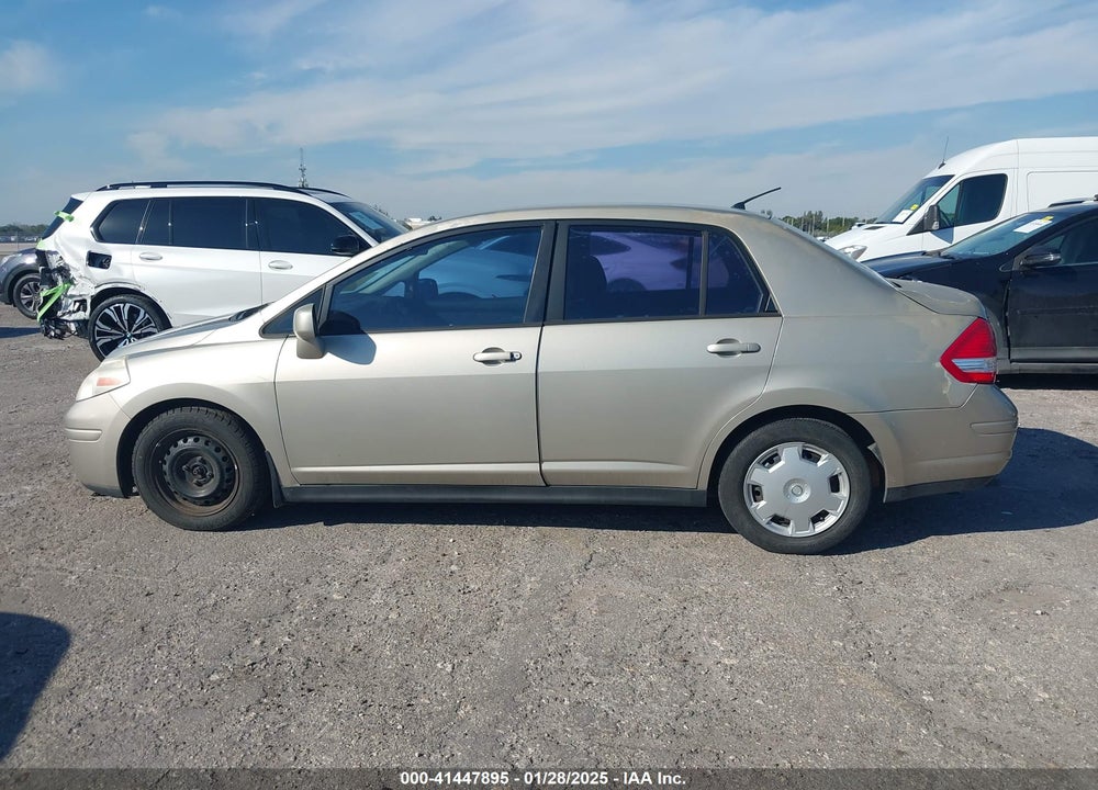 2009 NISSAN VERSA 1.8S VIN: 3N1BC11E19L403570
