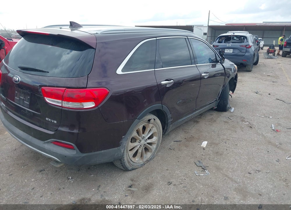 2016 KIA SORENTO VIN: 5XYPH4A53GG008123