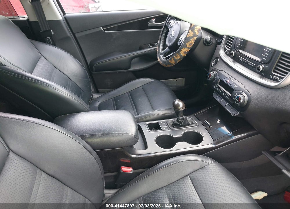 2016 KIA SORENTO VIN: 5XYPH4A53GG008123