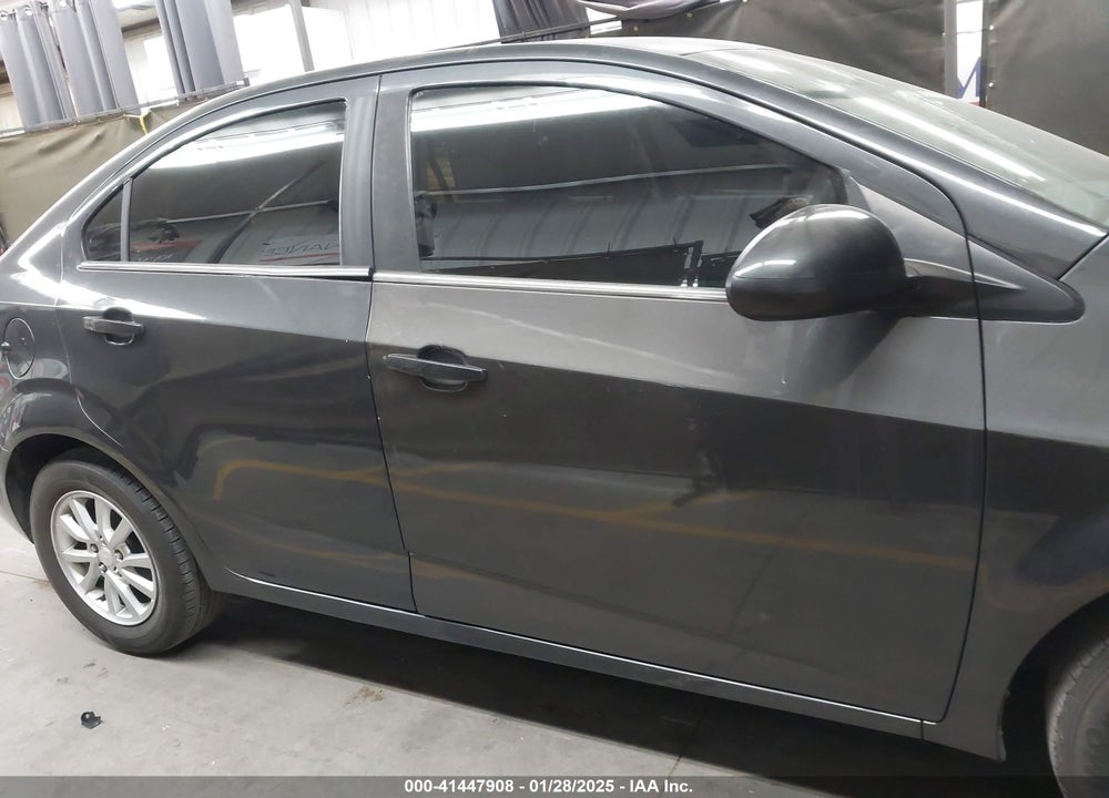 2020 CHEVROLET SONIC VIN: 1G1JD5SB2L4141002