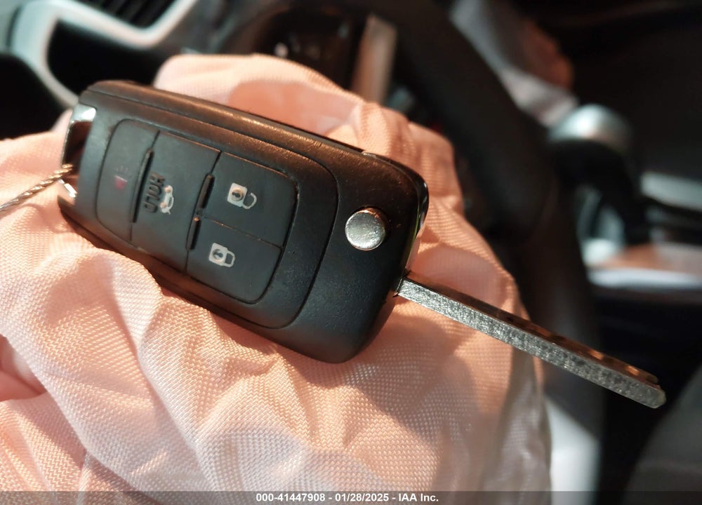 2020 CHEVROLET SONIC VIN: 1G1JD5SB2L4141002