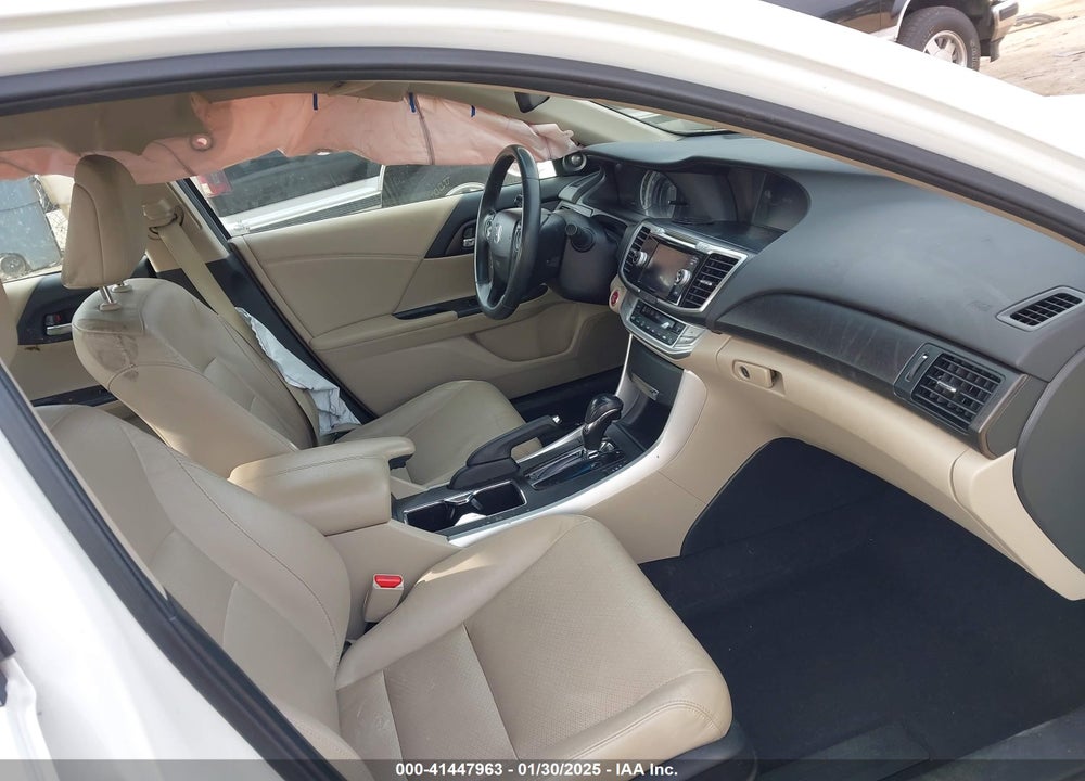 2014 HONDA ACCORD VIN: 1HGCR2F85EA112582