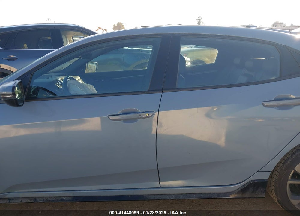 2019 HONDA CIVIC VIN: SHHFK7H96KU409543