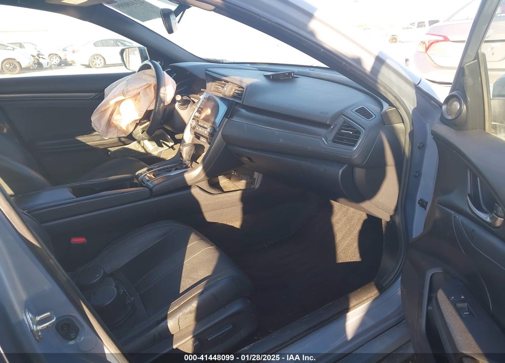 2019 HONDA CIVIC VIN: SHHFK7H96KU409543