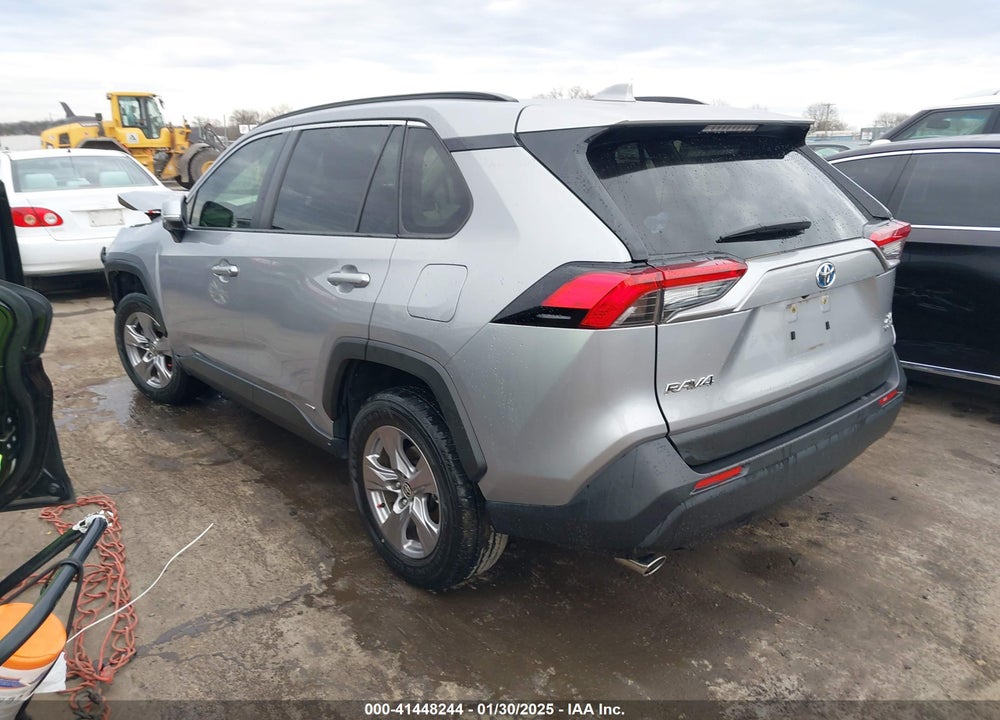 2022 TOYOTA RAV4 HYBRID XLE VIN: JTMRWRFV7ND137577