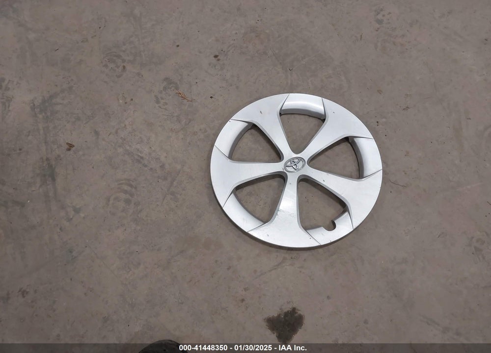 2015 TOYOTA PRIUS VIN: JTDKN3DU0F1993706