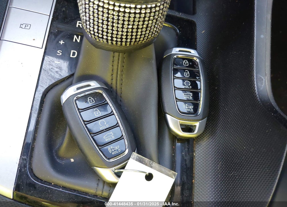 2023 HYUNDAI ELANTRA VIN: 5NPLM4AG9PH110627