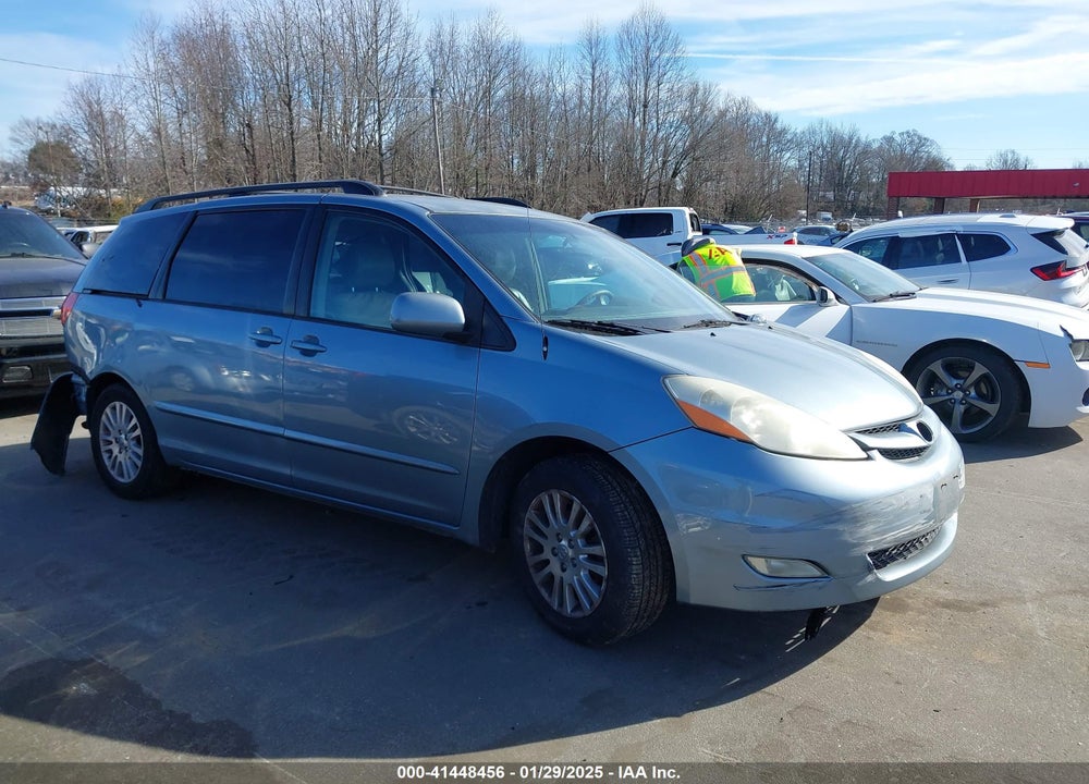 2010 TOYOTA SIENNA XLE VIN: 5TDYK4CC7AS329805