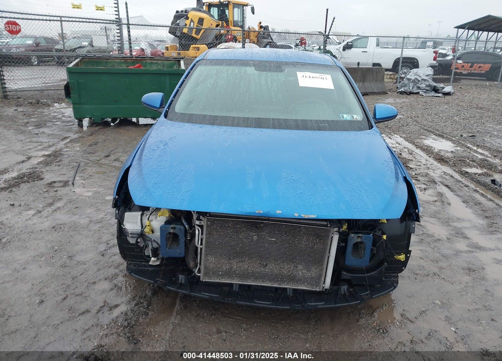2018 HYUNDAI ELANTRA GT VIN: KMHH35LE5JU016912