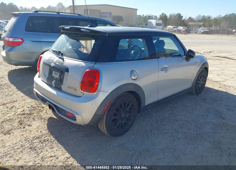 2014 MINI COOPER VIN: WMWXM7C55ET969444