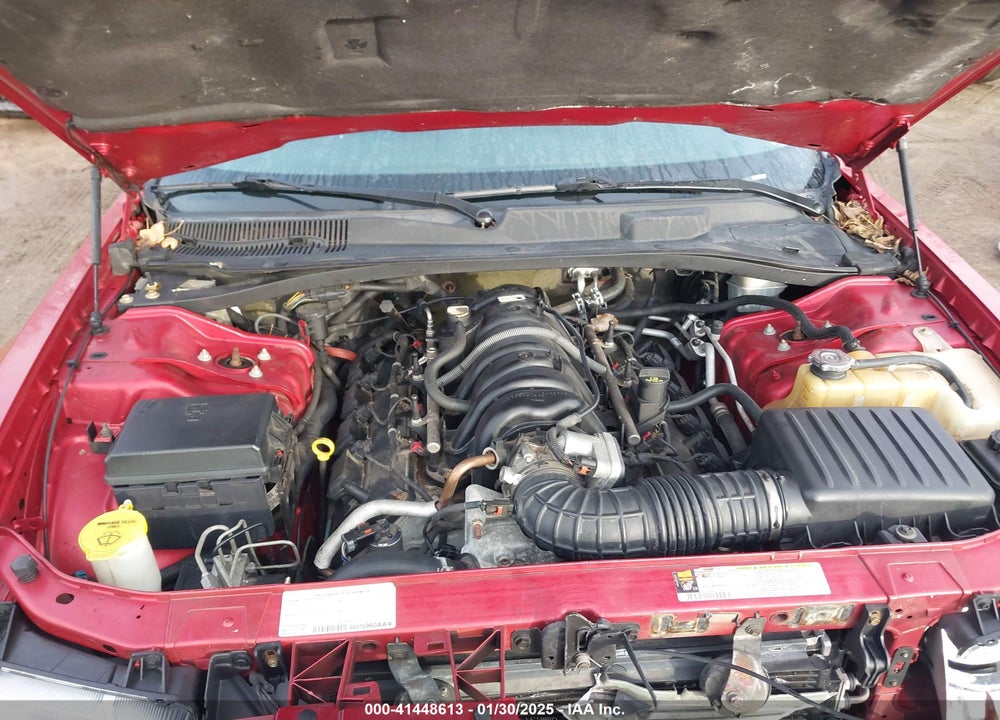 2008 CHRYSLER 300C VIN: 2C3KA63H58H140583