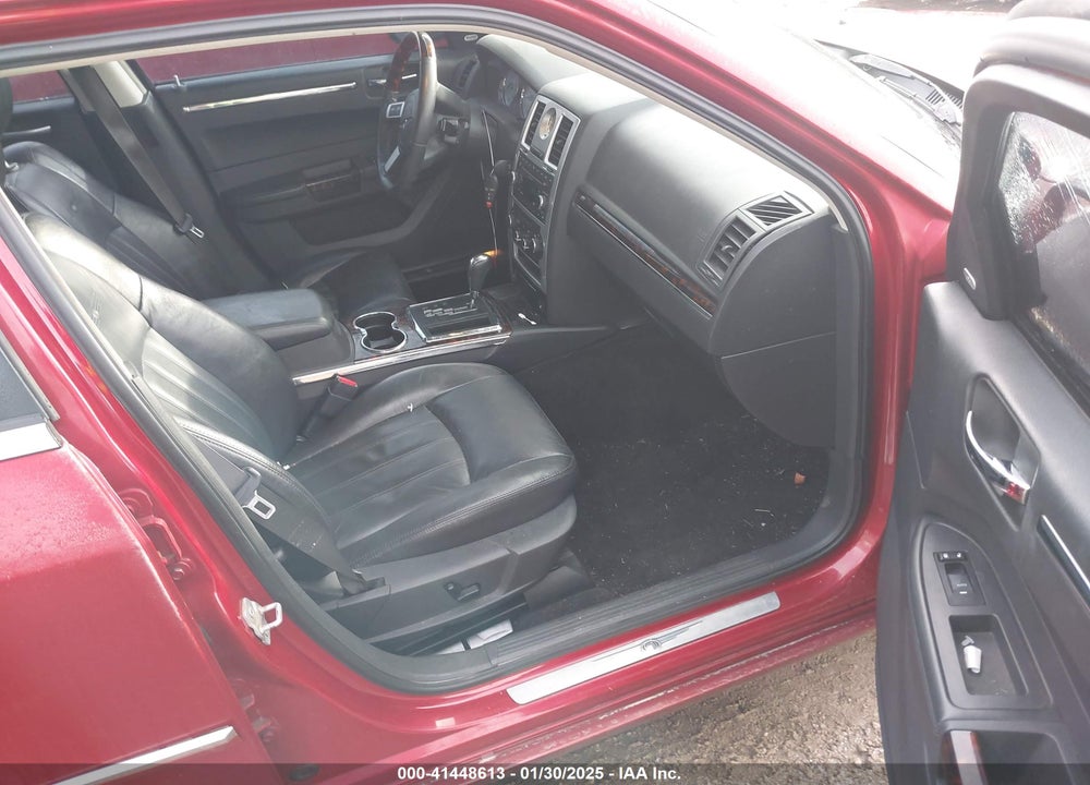 2008 CHRYSLER 300C VIN: 2C3KA63H58H140583