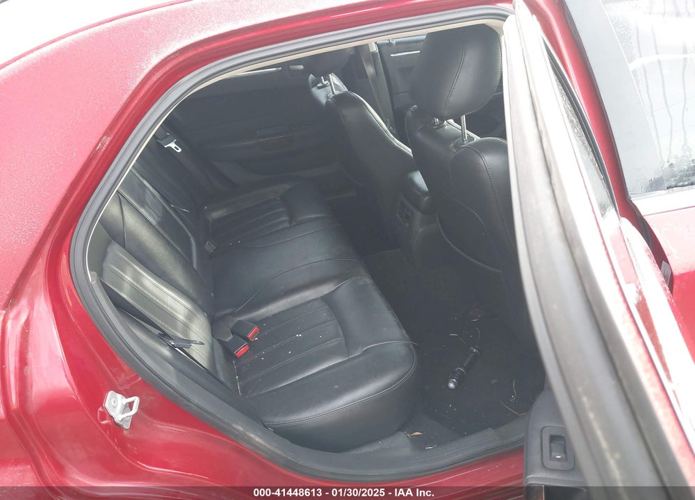 2008 CHRYSLER 300C VIN: 2C3KA63H58H140583