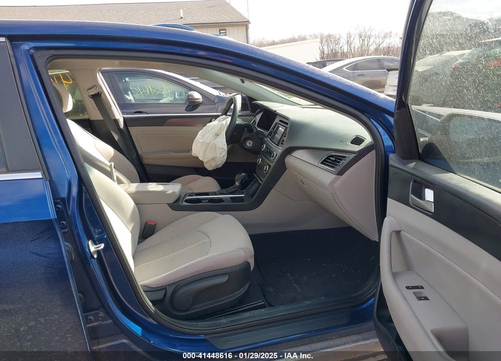 2016 HYUNDAI SONATA VIN: 5NPE34AF1GH392071