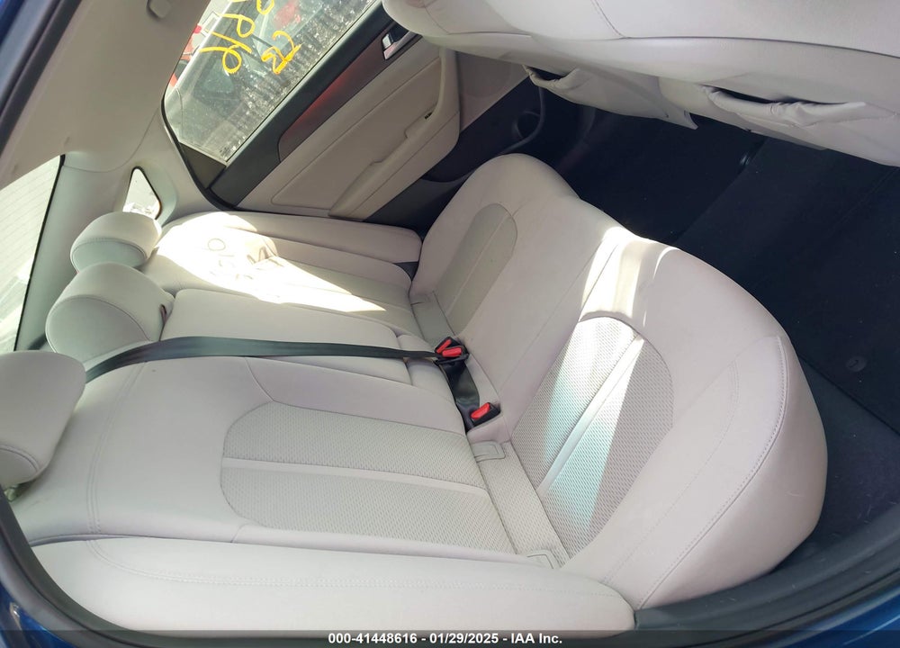 2016 HYUNDAI SONATA VIN: 5NPE34AF1GH392071