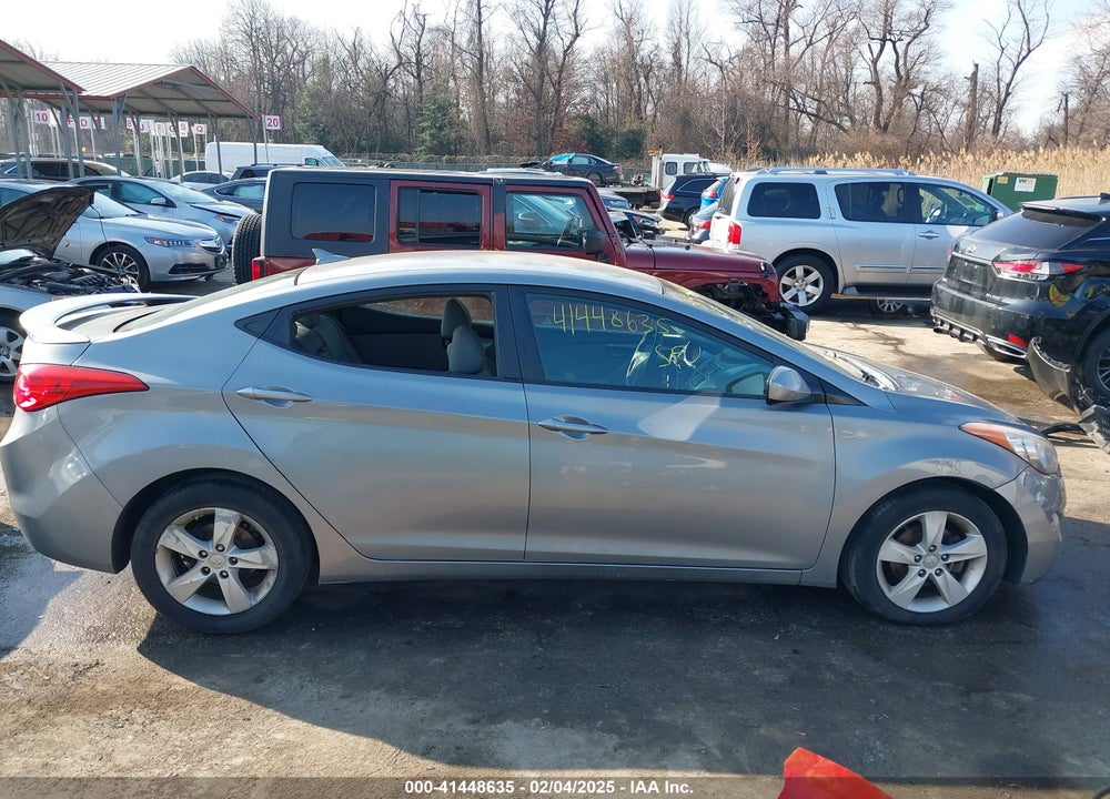 2013 HYUNDAI ELANTRA VIN: KMHDH4AE6DU926957