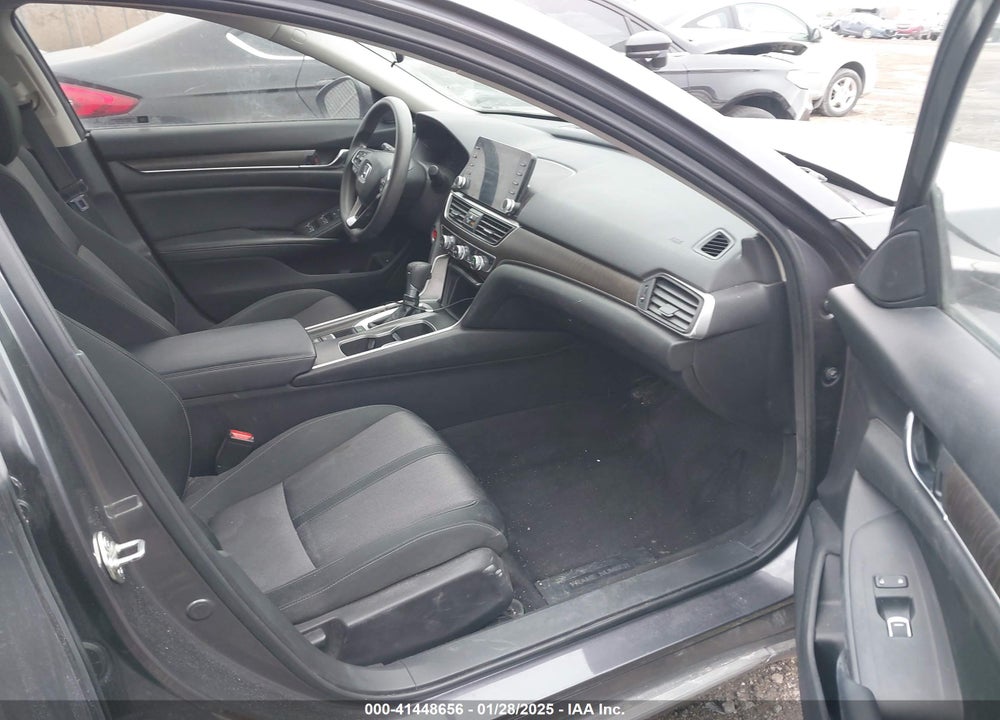 2018 HONDA ACCORD VIN: 1HGCV1F42JA009309