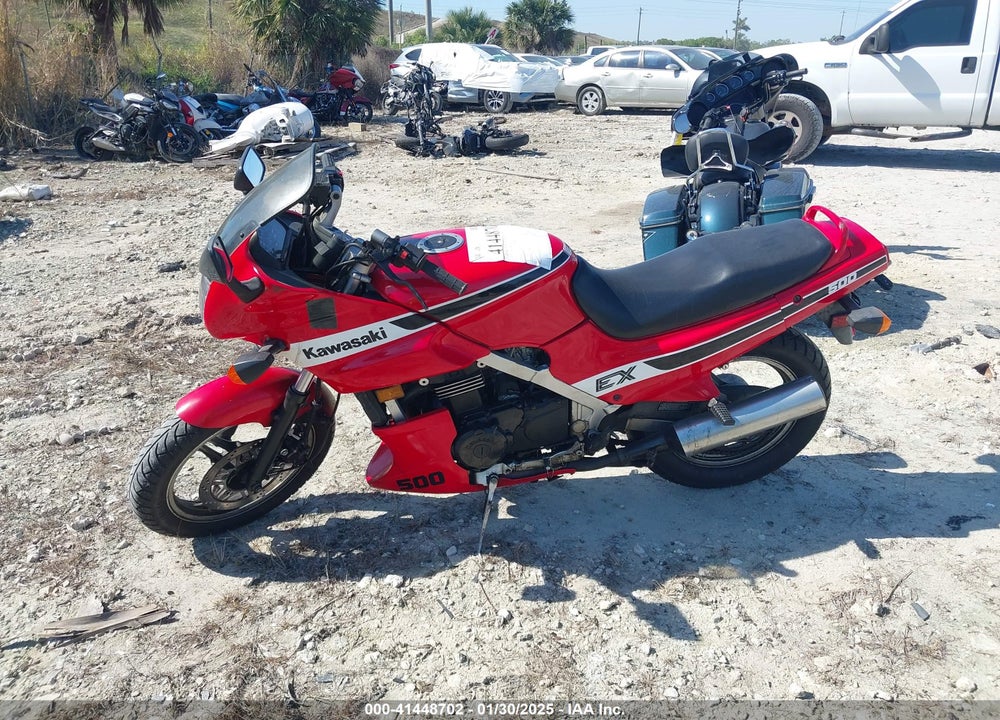 1987 KAWASAKI EX500 VIN: JKAEXVA14HA006924
