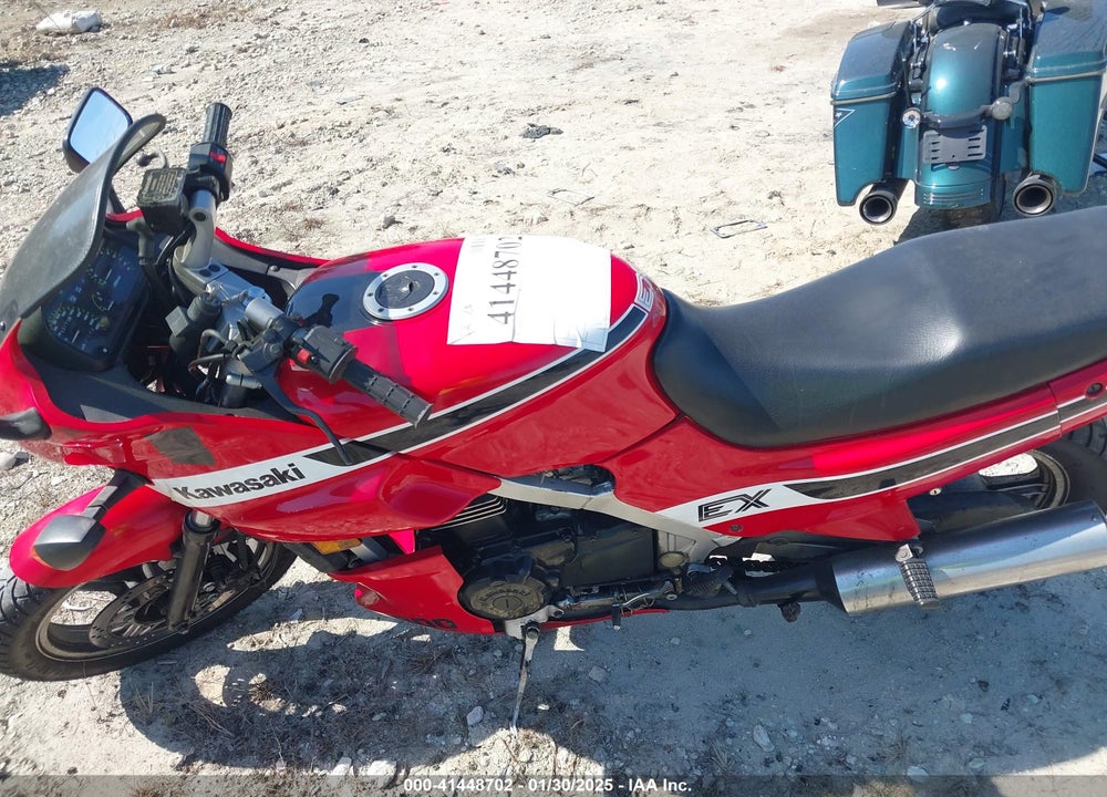 1987 KAWASAKI EX500 VIN: JKAEXVA14HA006924
